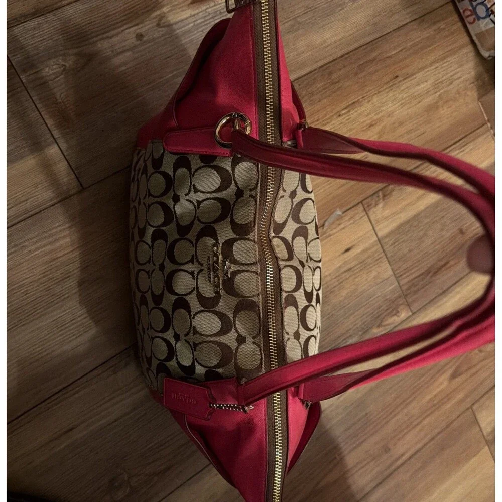Coach Ava F37231 Signature Khaki Tote/ Pink Leather. Very Good Pre owned Cond!